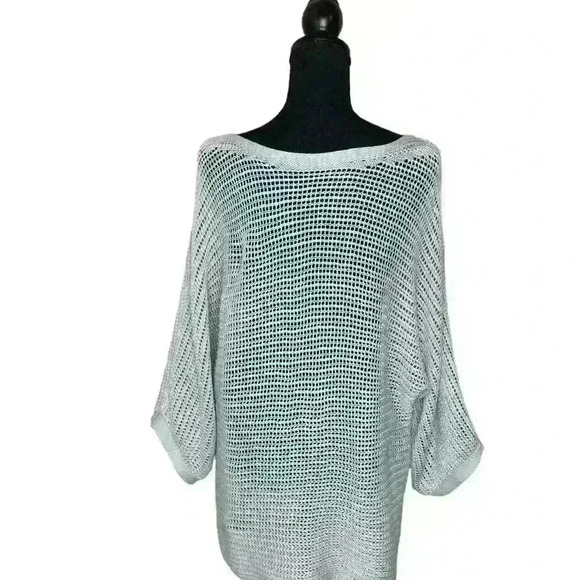 See Through Mesh Long Top Gray Wide Sleeve. - Picture 4 of 4